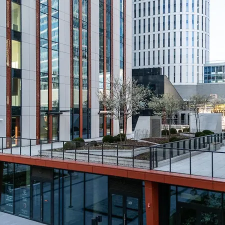 Towarowa Square * Varsóvia