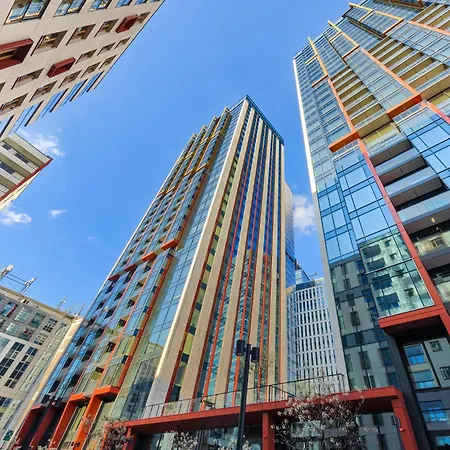 Towarowa Square Apartamento Varsóvia