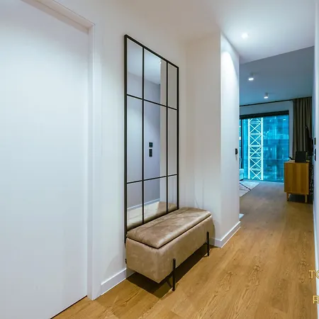 Towarowa Square Apartamento *